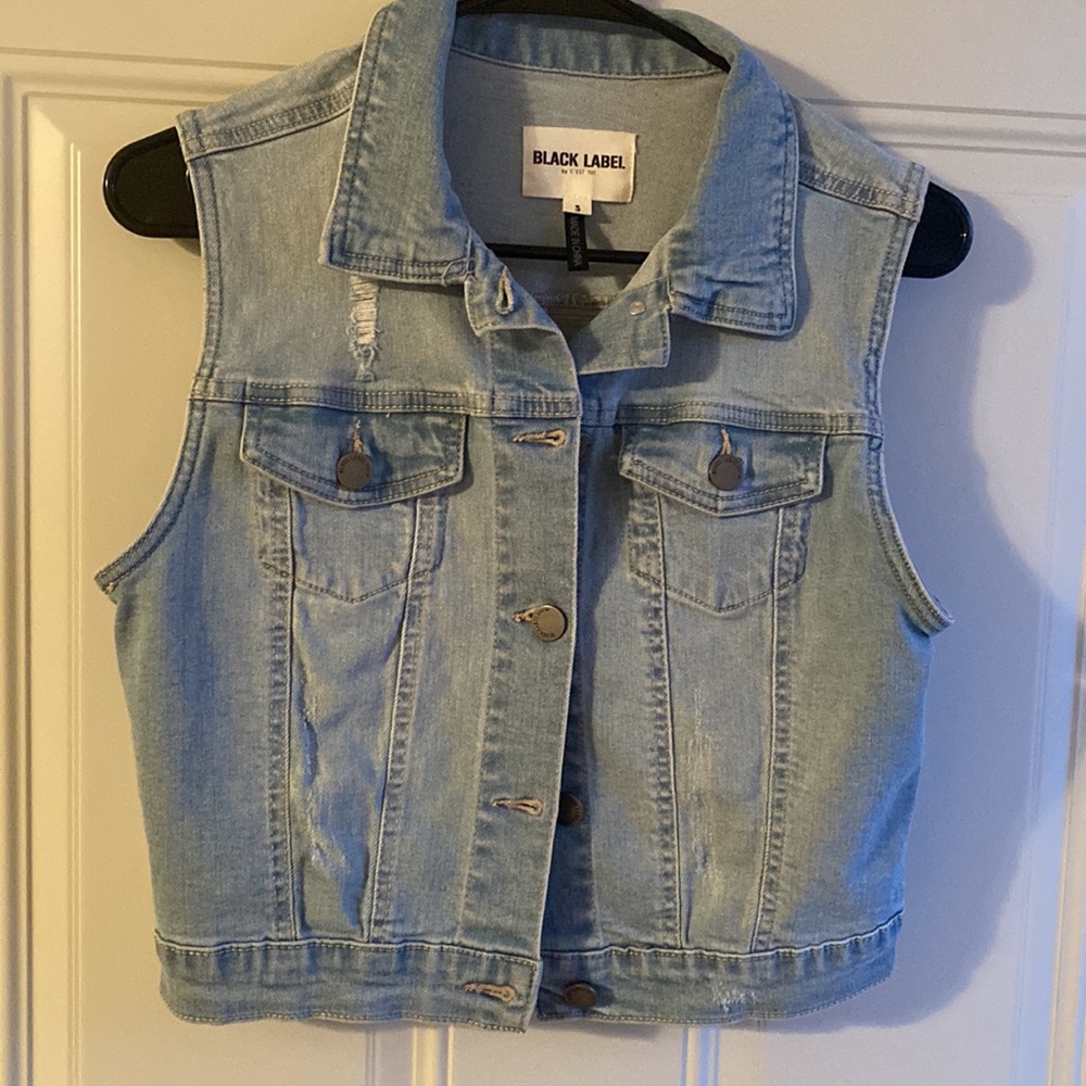 Black label Jean vest with some distressing!! Looks great with summer dresses. - Picture 2 of 2